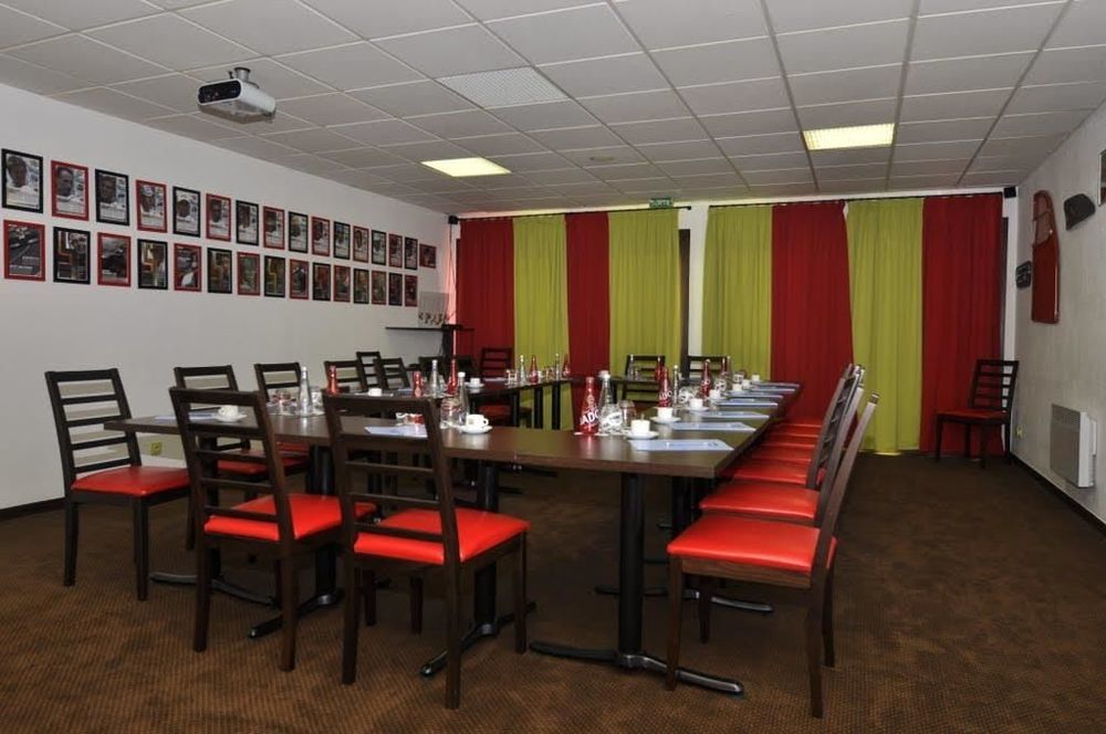 Kyriad Montluçon - Victor Hotel Saint-Victor-des-Oules