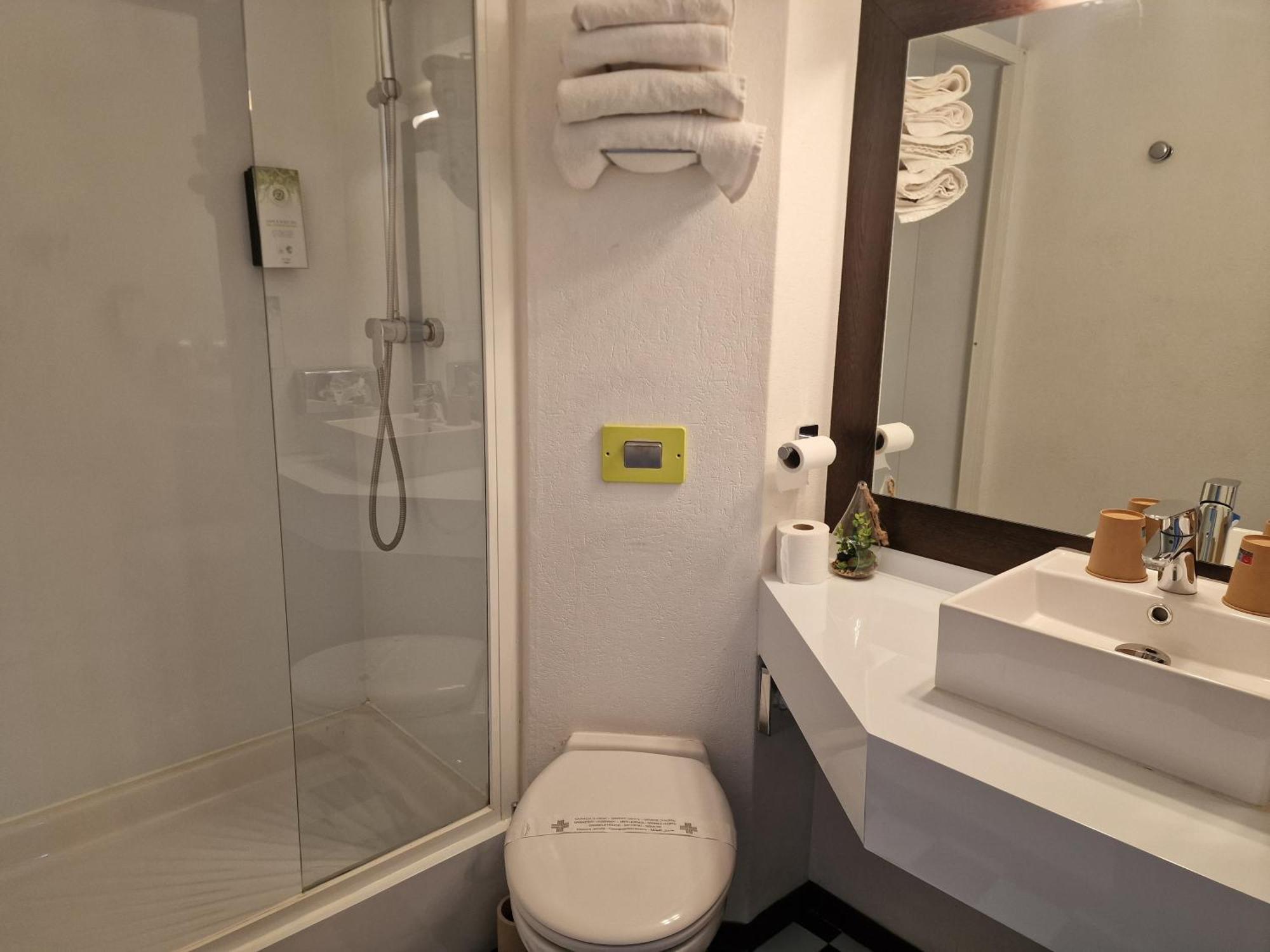 Kyriad Montluçon - Victor Hotel
