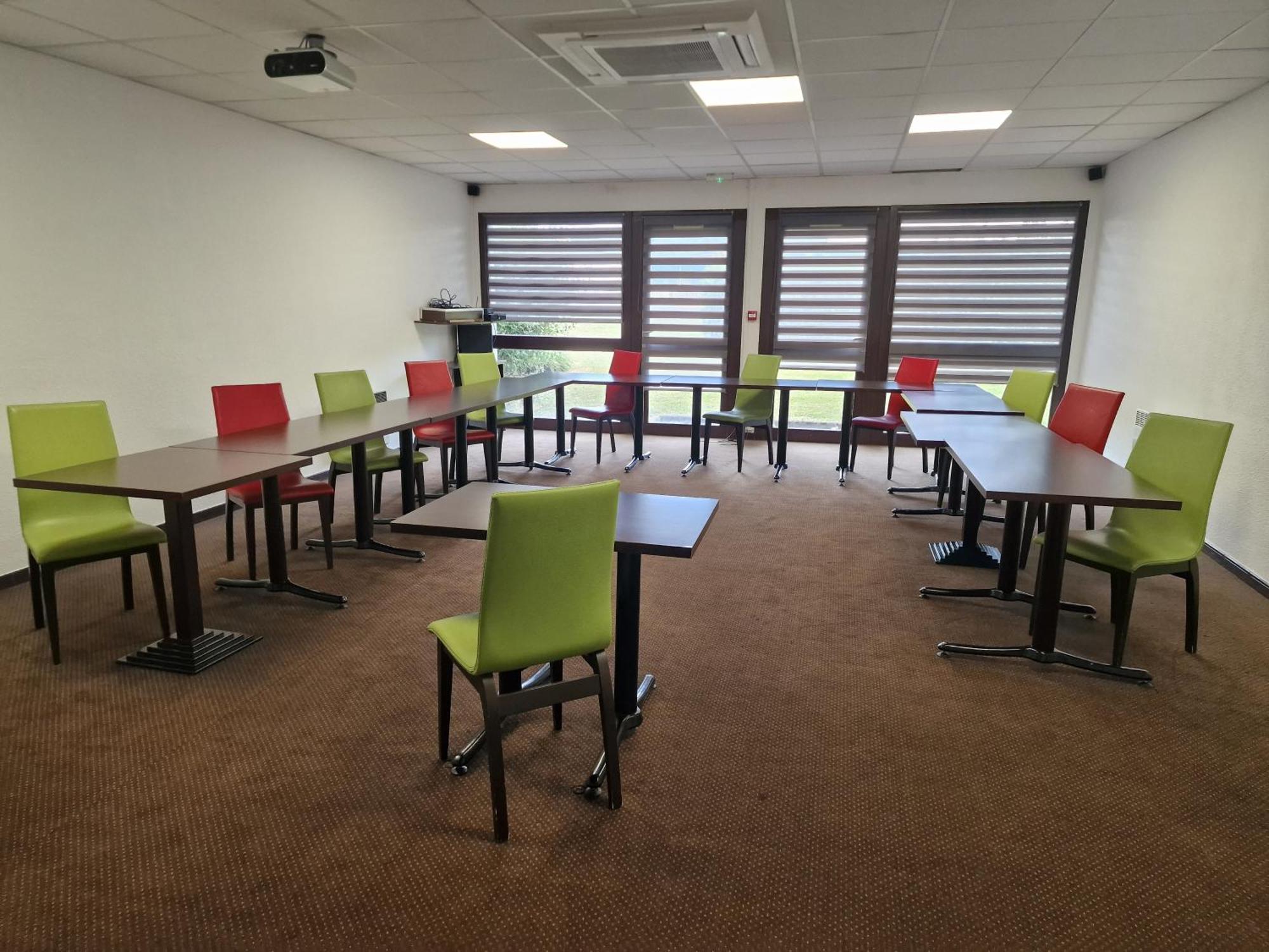 Hotel Kyriad Montluçon - Victor 3*